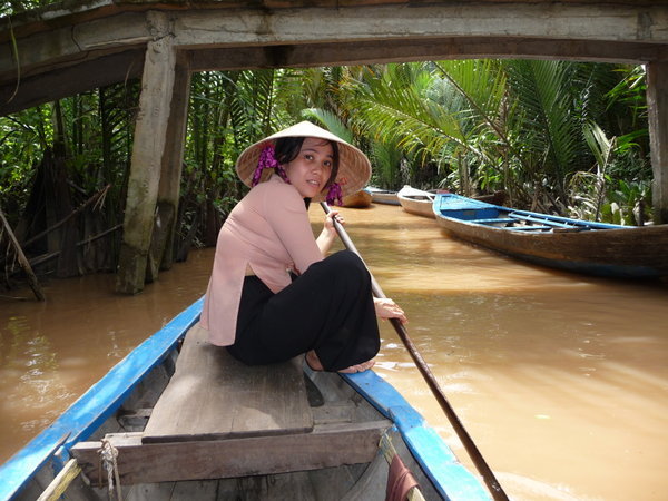 Mekong river paddler