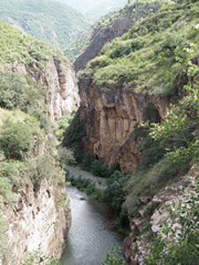 A small gorge on the road to Tatev