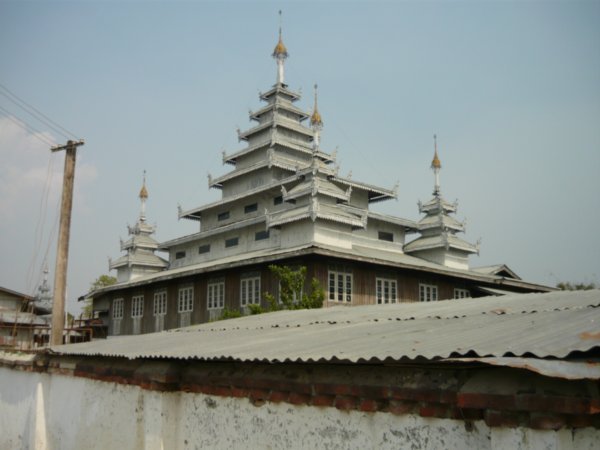 Temple in Ruili