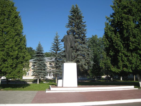 Statue in Tarusa