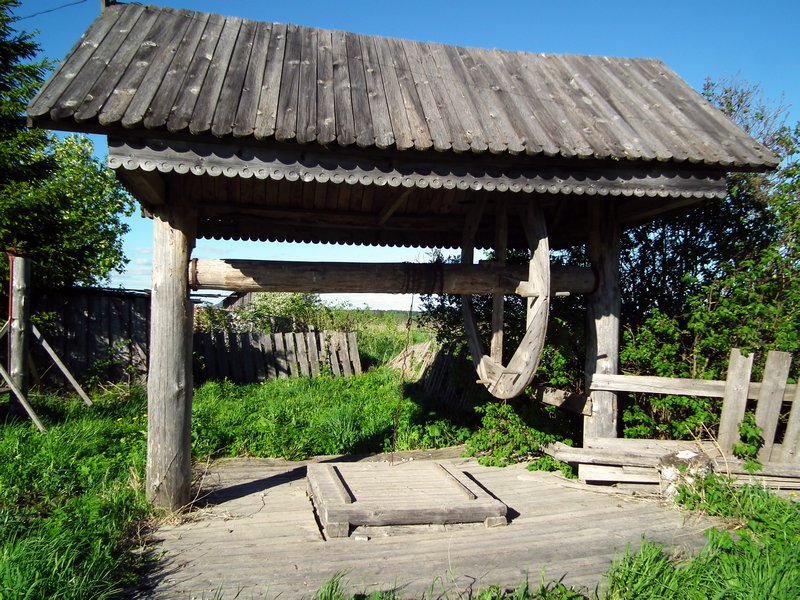 Village well in Lyadiny, Arkhangelskaya Oblast