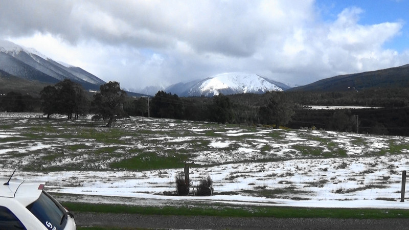 Snow on the ground at Tophouse Cottages near St Arnaud