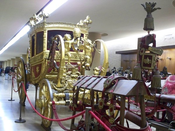 The gold Pope carriage