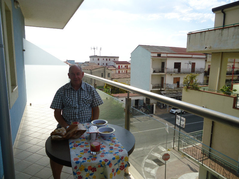 Breakfast on the terrace at Torre Melissa