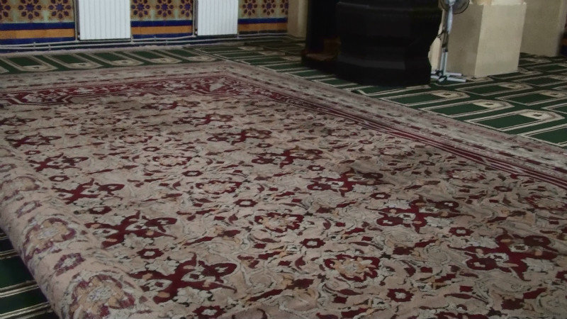 Part of the 1080lb carpet in the mosque