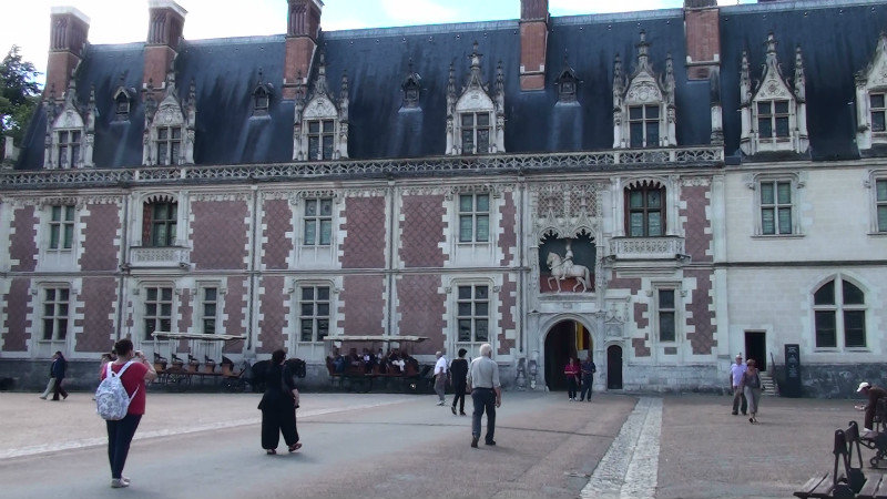 Front entrance Chateau Blois
