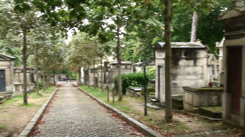 Looking for famous graves in Pere Lachaise cemetery,Paris