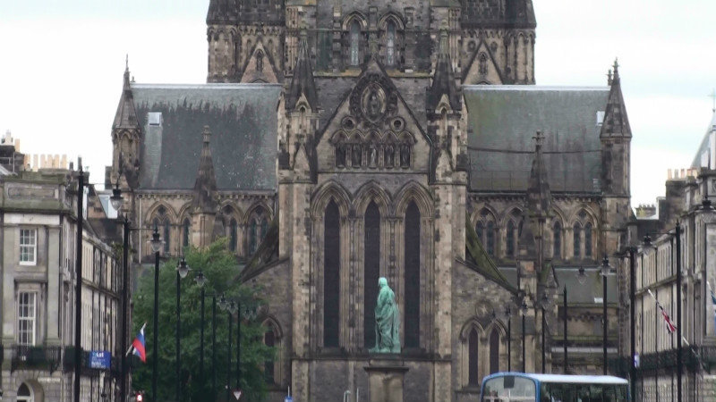 There are many imposing grey churches in Edinburgh