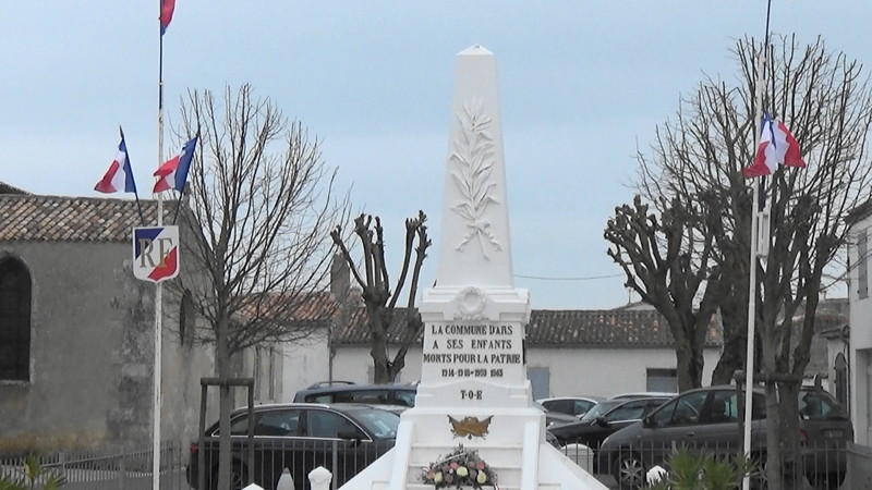 War memorial at Ars-en-Re