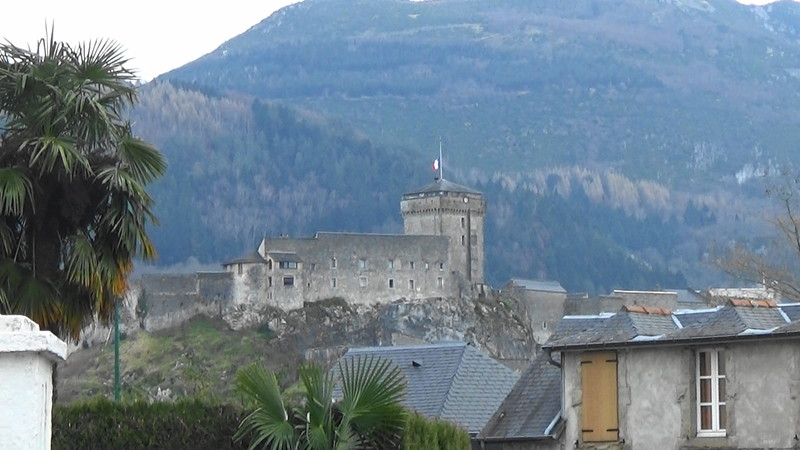 Fort in centre of Lourdes