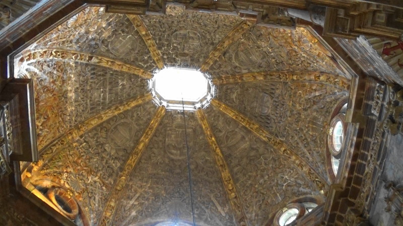 Domed ceiling in one of the side chapels of the Cathedral