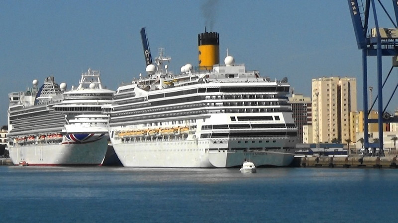 Two cruise ships tied up,Cadiz