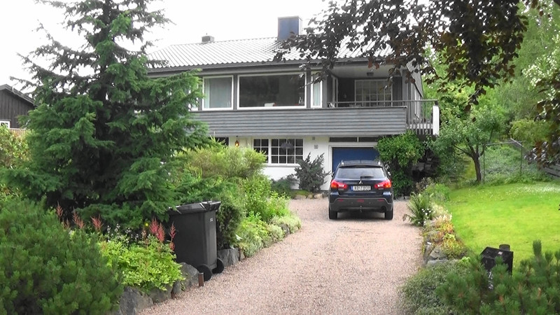 The apartment was downstairs of this home in Oppegard