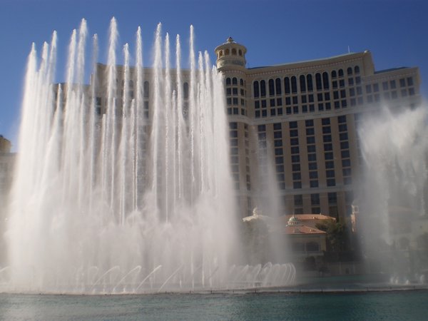 The fountain show in front of the Bellagio