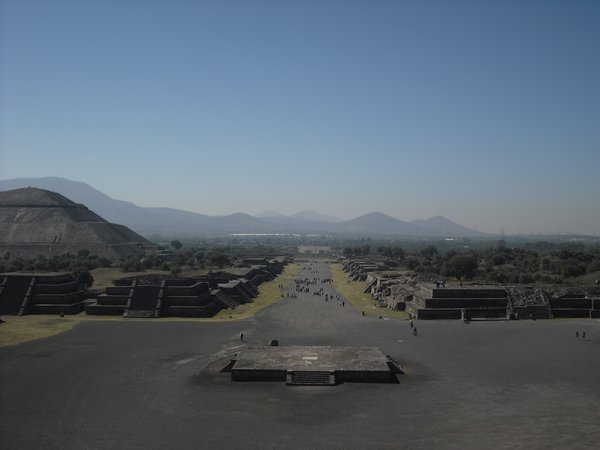 Calzada de los Muertos - the Avenue of the Dead