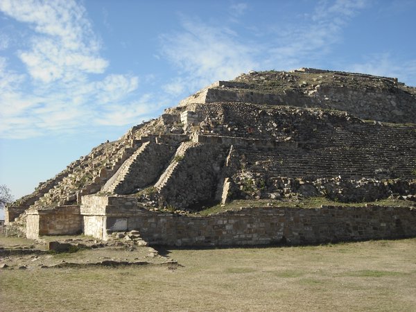 Monte Alban - Southern pyramid shape