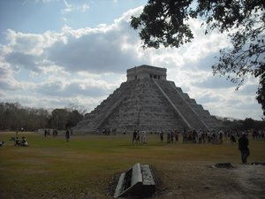 El Castillo from a different angle