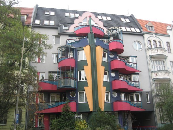 Even more crazy colored buildings!