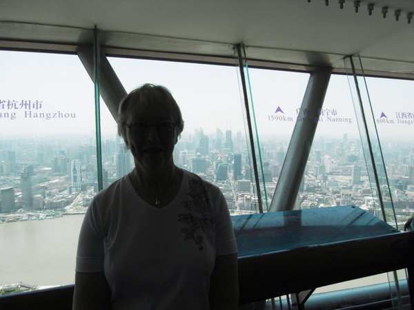 Nanny up the Pearl Tower
