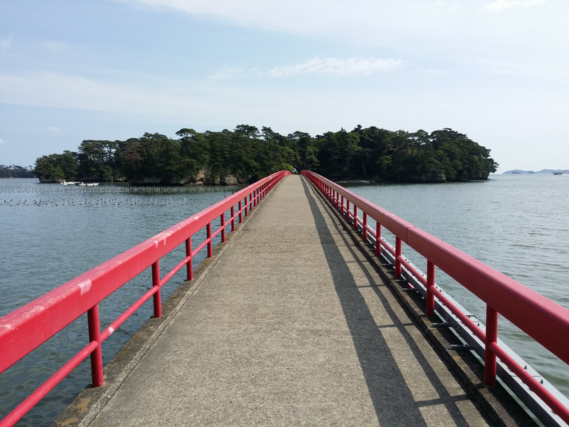 The red bridge to Fukuura Island 