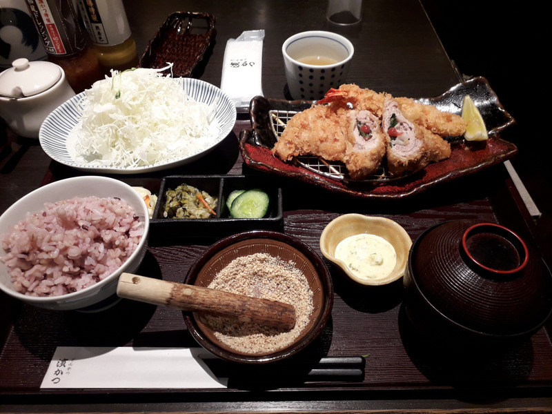 Tonkatsu dinner at Hakata 
