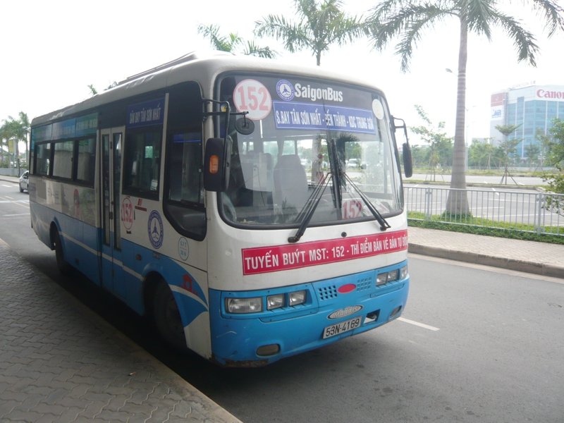 Wave goodbye to all the taxi touts at the airport with the useful Airport Bus Service