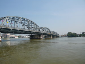 The many bridges we passed through on our way to Nonthaburi