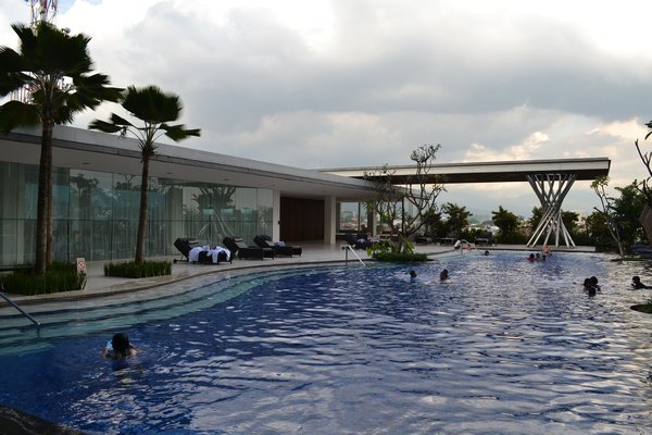 The huge hotel pool