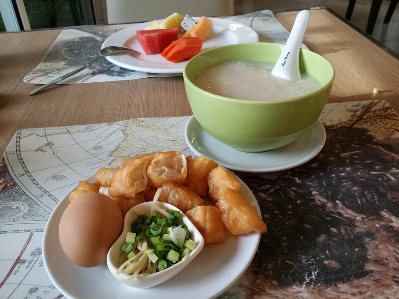Bangkok Loft Inn breakfast