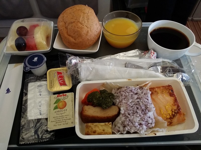 Japanse Breakfast on board