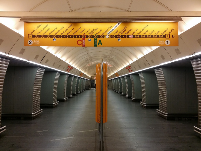 Metro Station 