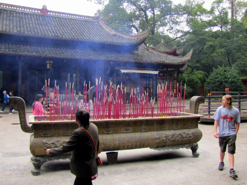Baoguo Temple incense