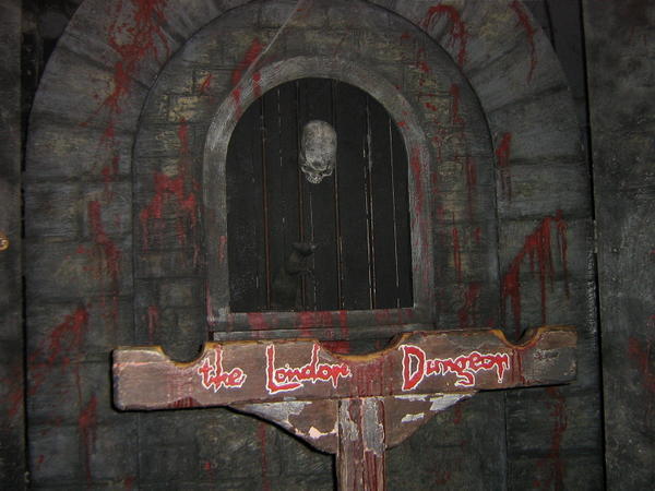 WELCOME TO THE LONDON DUNGEON