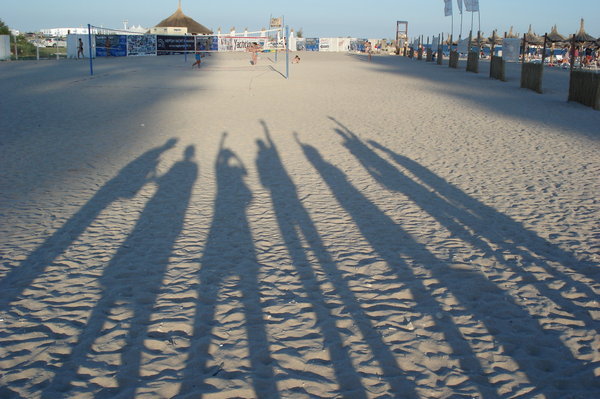 shadows saying good-bye to the beach..