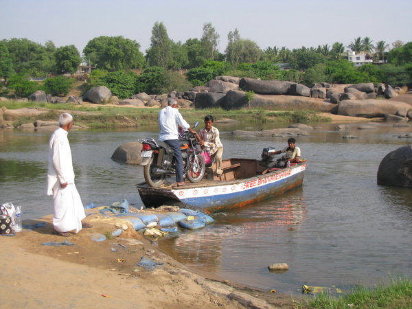 Crossing the river at Hampi