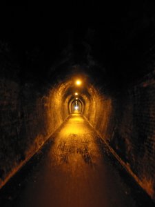 Der alte Eisenbahntunnel - nach 10 Jahren leider mit Licht 1