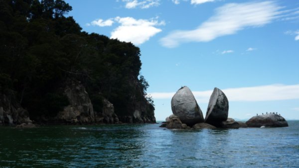 Split Apple Rock, Abel Tasman