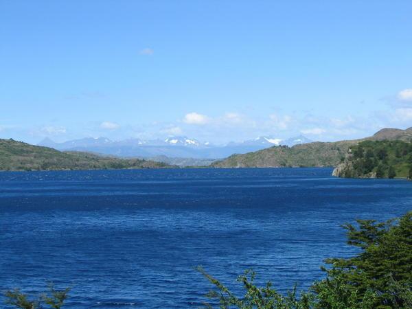 deep blue water lake pehoe