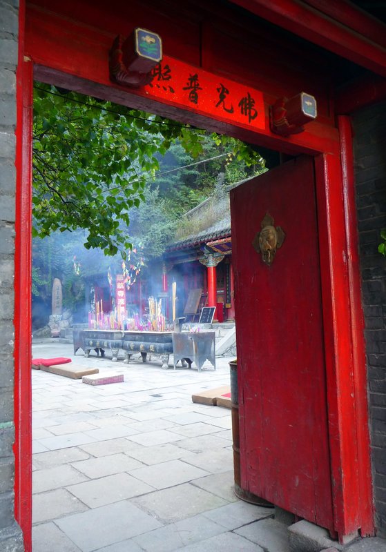 Benxi Lake - Temple