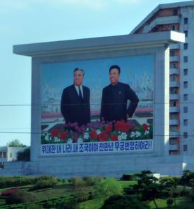 Pyongyang - Propaganda Messages