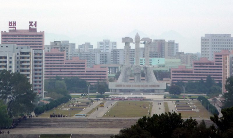 Pyongyang - Monument to Workers Party