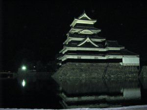Matsumoto-jo at night