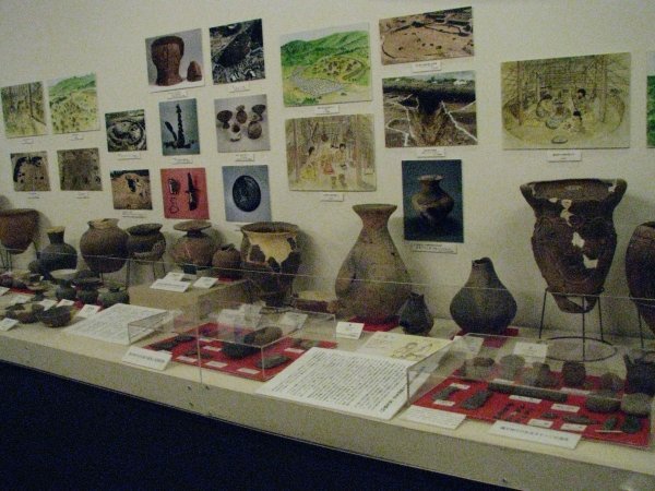Various artifacts of pre-castle Matsumoto