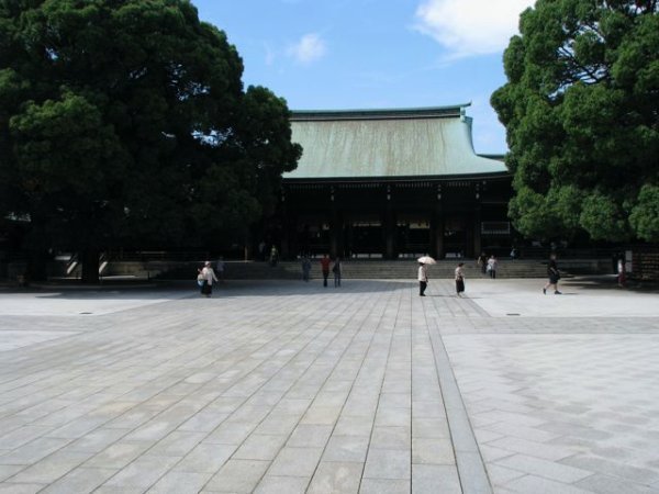 Courtyard leading to the Shrine