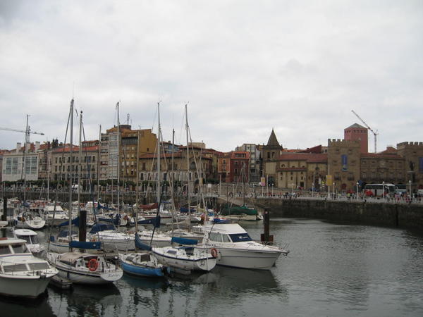 Puerto Deportivo - the port
