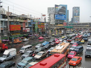 Traffic near Central Plaza Ladprao