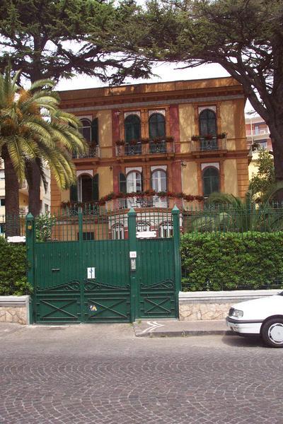 Villa in Naples