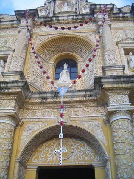 Massive rosary beads
