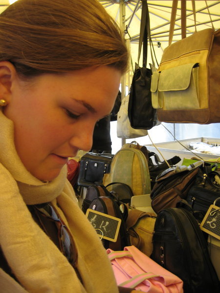 Lindsay Examining a Change purse