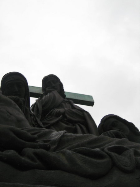 Statue on the Bridge